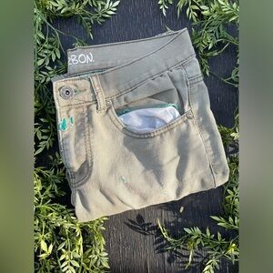 Men’s Carbon Distressed Skinny Jeans